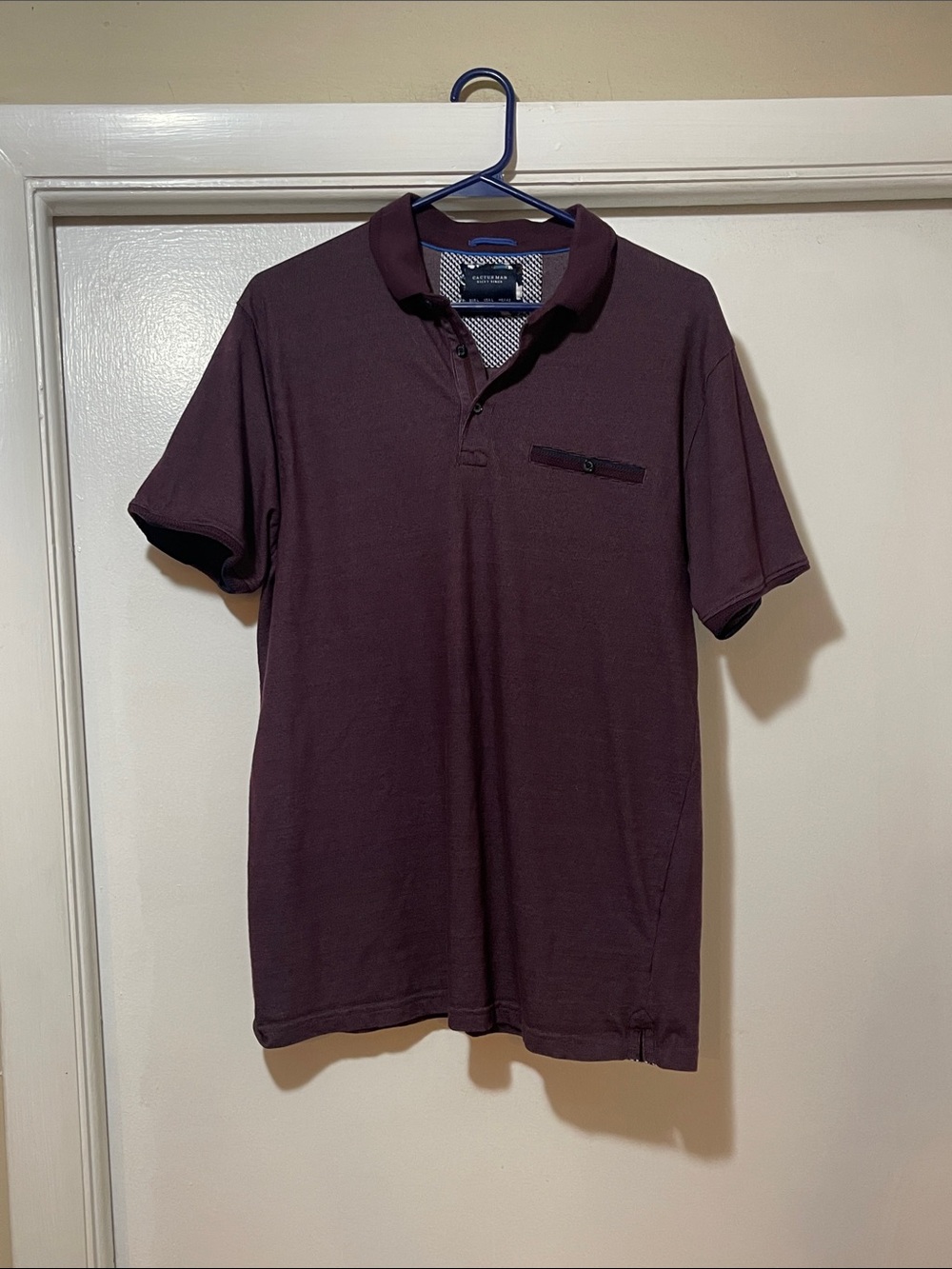 Men's Polo Shirt in Deep Burgundy cactus man, brand size large